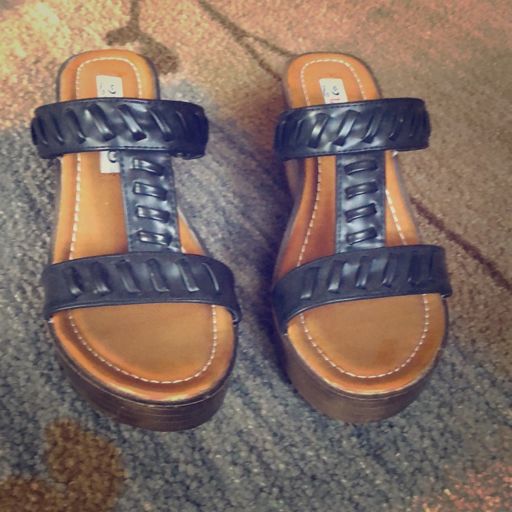 Sandal